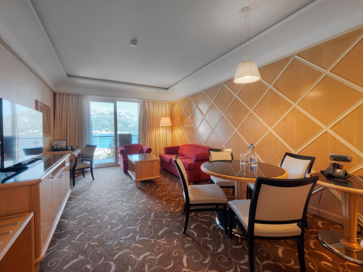 Splendid Conference & Spa Resort Budva Ngoại thất bức ảnh A suite on board