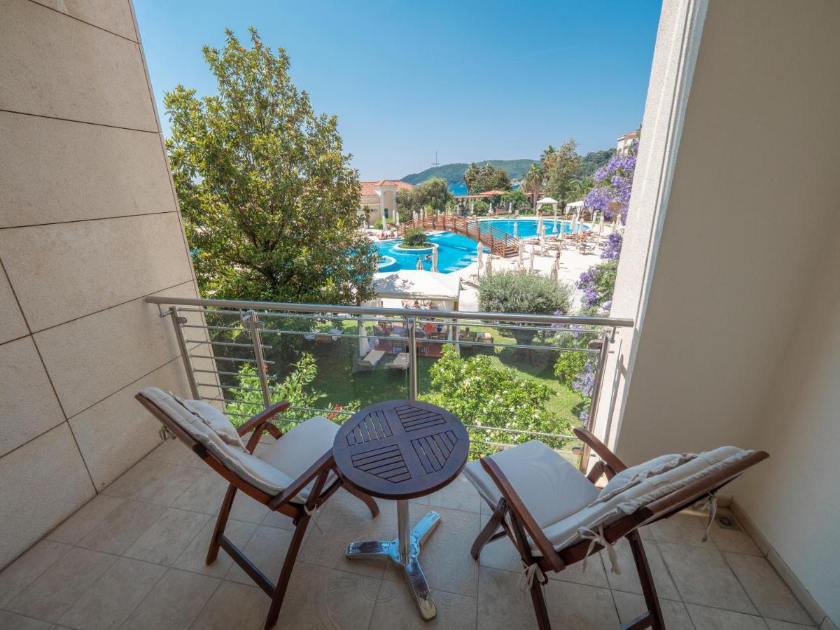 Splendid Conference & Spa Resort Budva Ngoại thất bức ảnh A balcony