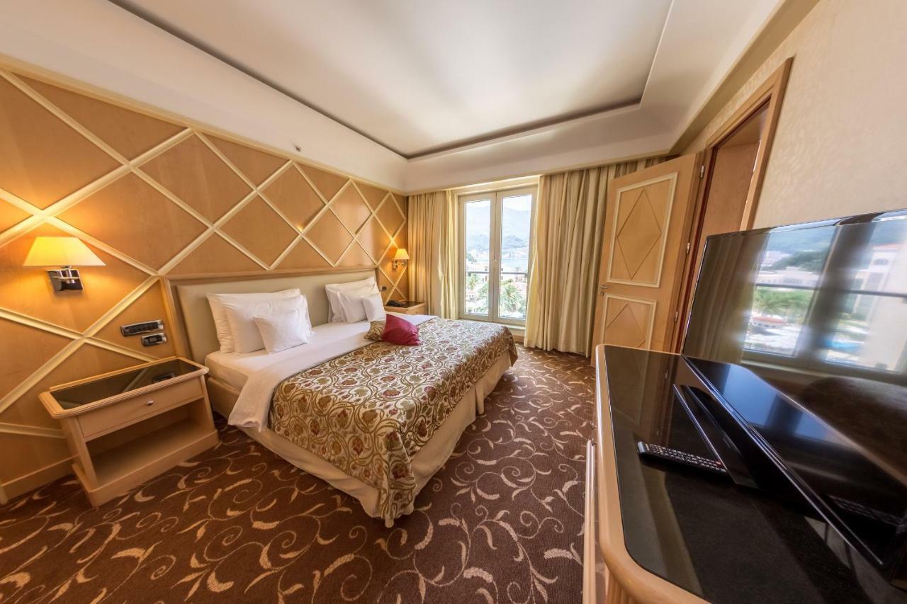 Splendid Conference & Spa Resort Budva Ngoại thất bức ảnh A room at the hotel