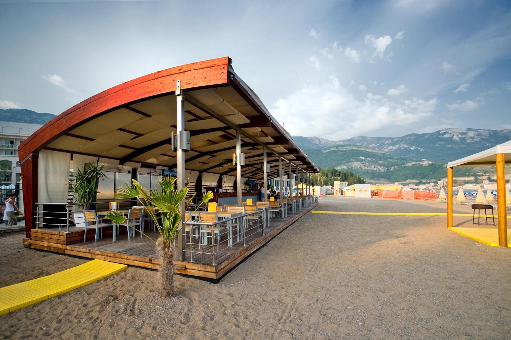 Splendid Conference & Spa Resort Budva Ngoại thất bức ảnh The airport's restaurant